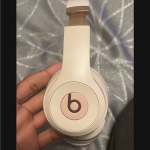 Beats wireless headphones